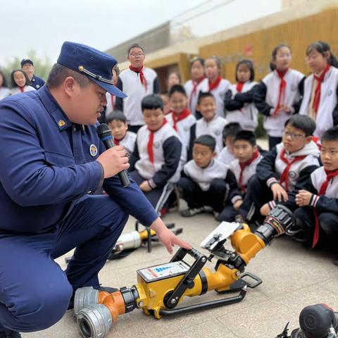 【维明路小学西校】消防安全进校园——开展消防安全培训活动