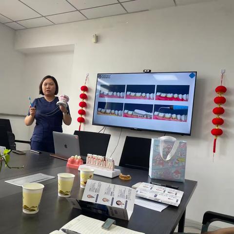 [碧桂园天宸社区] “口腔知识进社区  健康微笑暖人心”公益讲座