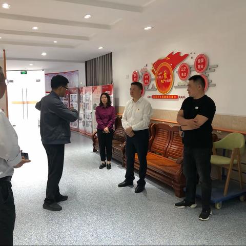 主题教育强落实 金融服务进社区——交通银行扬州分行 C 职等党员干部“社区报到”