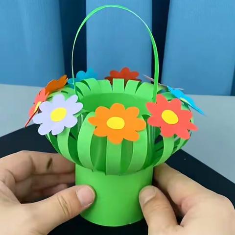 纸随剪转，心随纸动——咔次咔次（手工）社团第八次课堂掠影