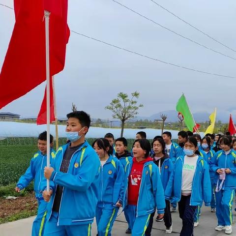 以史为鉴，增强爱国情怀--烟霞学校参观昭陵博物馆活动