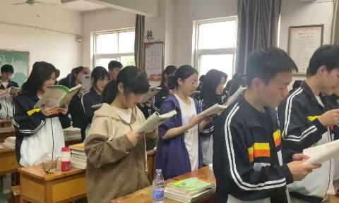 读书分享会——21计算机对口升学242班