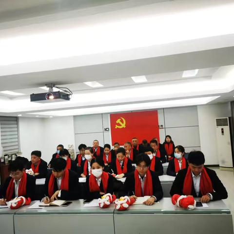 明港支行组织召开“鑫光熠生 福启新程”2025年旺季营销启动会