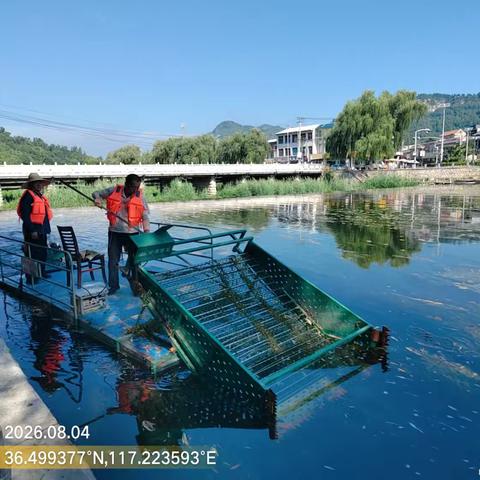 战高温护河道 巡水岸防溺水