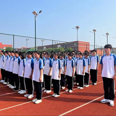 以军训之名，赴青春之约——齐河职专医护部2022级国防教育复训