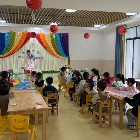 成长不期而遇 生日如期而至—枧底镇中心幼儿园集体生日会