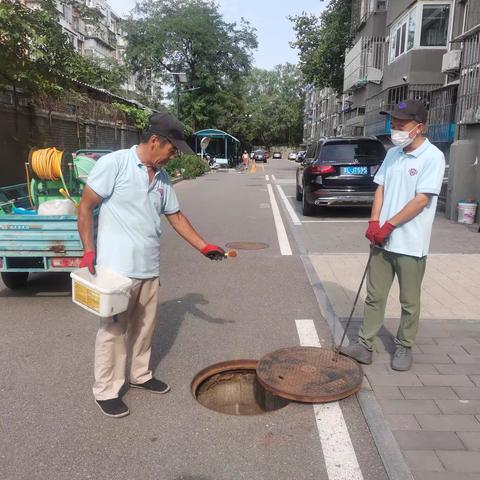 【社区动态】国际关系学院社区开展夏季病媒防制工作