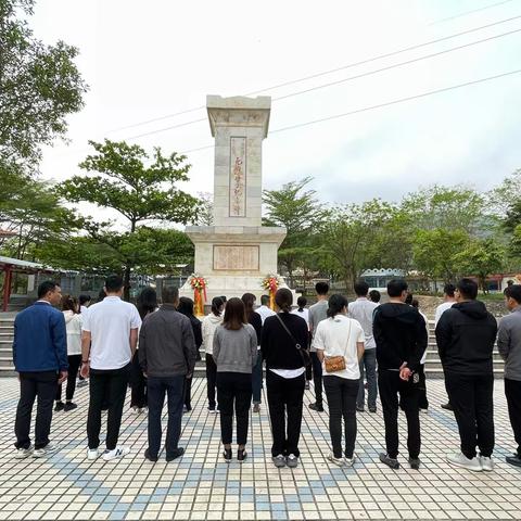 县民政局开展传统节日•清明节“缅怀死难矿工 勿忘国耻”主题活动