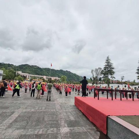 【“乐”研自然，“趣”玩春日】汾口二小一(1)班和一(2)班大墅自由野研学活动