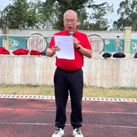 趣享运动，共庆元旦——记海头镇中心学校工会开展庆2025年“元旦”趣味运动会