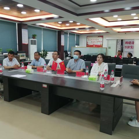 省委党校公共管理教研部副主任秦长江一行莅临金明池街道调研“一中心四平台”工作