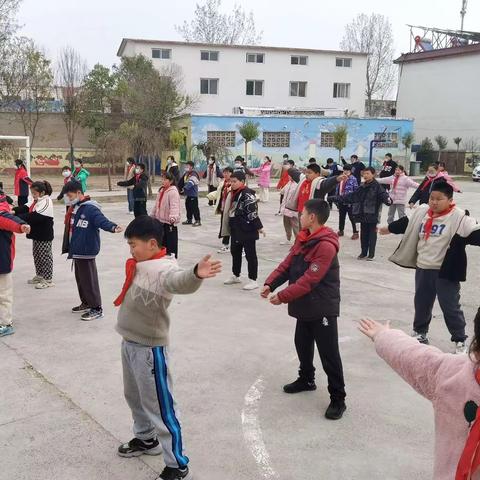 深耕细研踏歌行，共谱教研新美篇——陈坟小学教研活动展示（四）