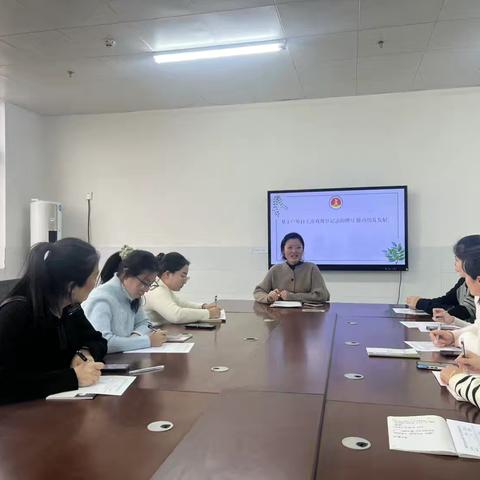 研途聚力共成长 观察赋能促游戏——琉璃寺镇中心幼儿园开展“基于户外自主游戏观察记录的撰写推动幼儿发展研讨”教研活动