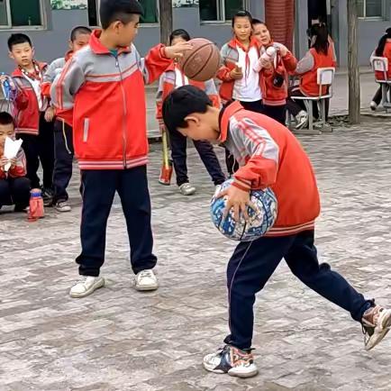 健康成长提精气，比学赶超勇争先