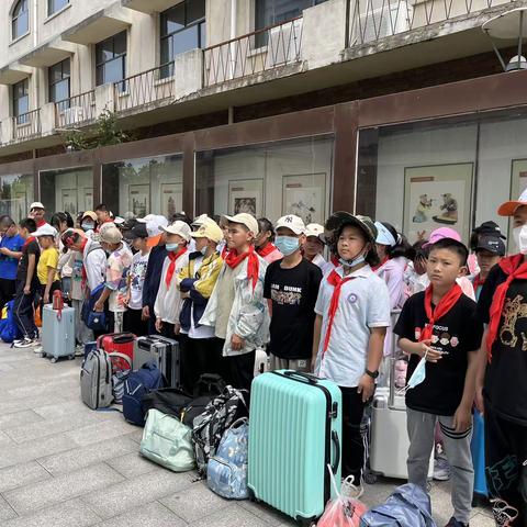 临沂第七实验小学2018级3班未来星中队赴青少年综合实践基地研学活动