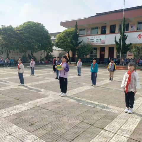 张寨小学春季趣味运动会圆满落幕——欢笑与汗水交织的体育盛宴