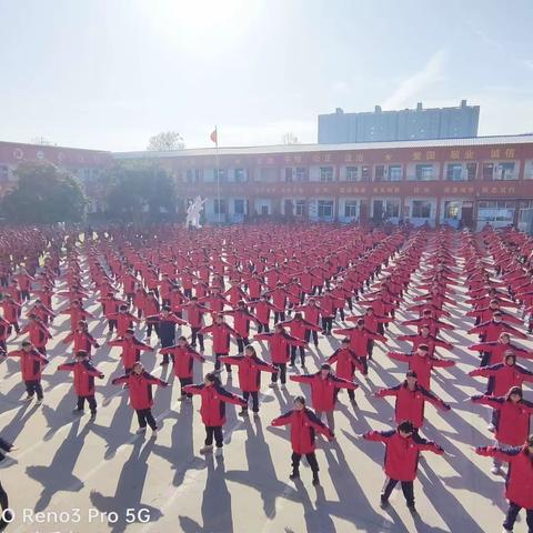 多彩大课间   活力满校园