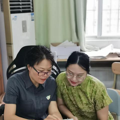 妙笔生花 文采斐然——港城中学高中部高二年级“经典诵读”活动纪实
