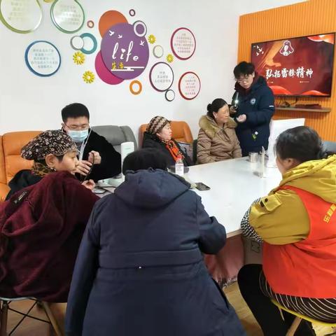 践行雷锋精神 服务社区居民