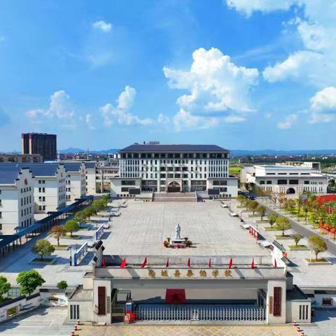 快乐无纸笔    闯关我最棒——记南城县泰伯小学二年级无纸笔测试