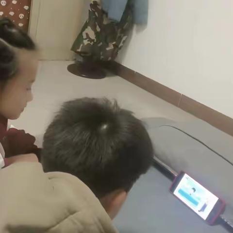 正定县中咬村小学开展新学期安全教育