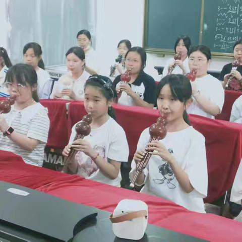 缤纷社团绽异彩，乡村少年展风华
