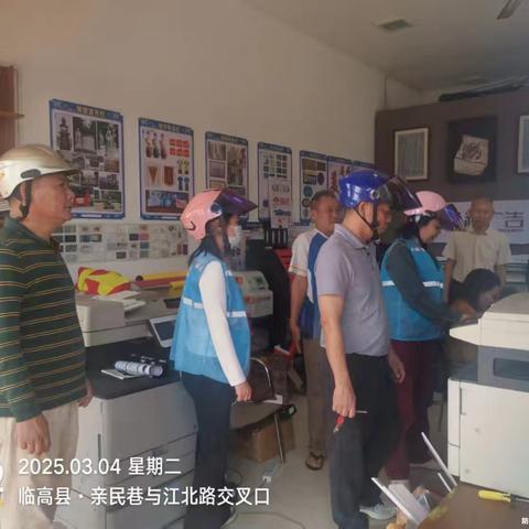 兰河村委会开展“护航全国两会 扫黄打非在行动”文化市场专项巡查宣传活动