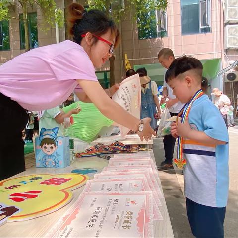 与爱❤️同行，属你精彩——楚天幼儿园小班一周生活回顾