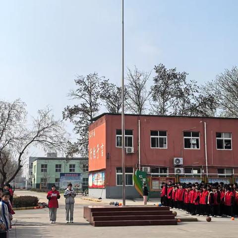 缅怀革命先烈 传承红色精神---长垣市南蒲街道中心学校