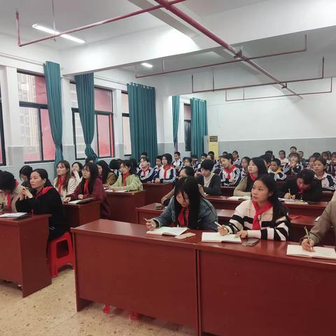 “心系红领巾，做好引路人”——桂阳县珺山小学中队辅导员培训活动