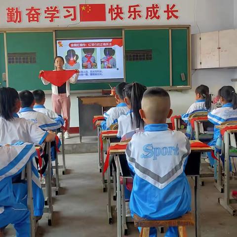 学习二十大，永远跟党走，争做好队员——白乐镇中心学校少先队入队纪实