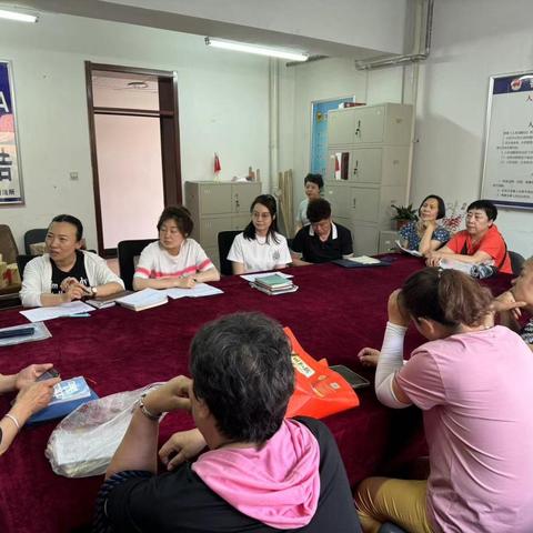 强化基层服务水平 健康路街道新城社区开展居民组长上半年度考核工作