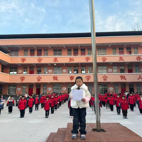 荣耀与梦想，国旗下的誓言——高村小学举行第十七周升旗仪式