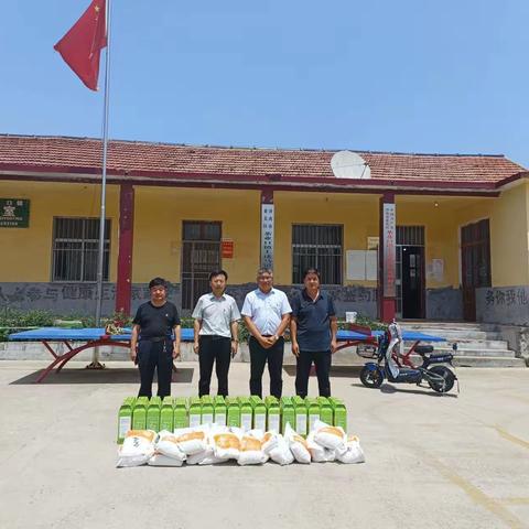 【茶业口镇上迷马镇村第一书记到村】艾仕明书记携公司领导到村视察指导工作