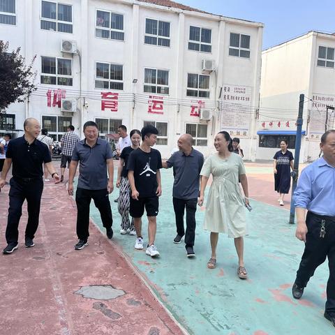 铭师恩，叙深情 ——北大新生杨闰之回母校红旗小学感谢师恩