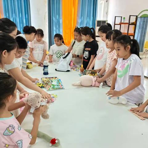 童趣跳蚤市场，好物互换乐不停——普集街道社工站联合瑞祥社区开展“以物换物”活动
