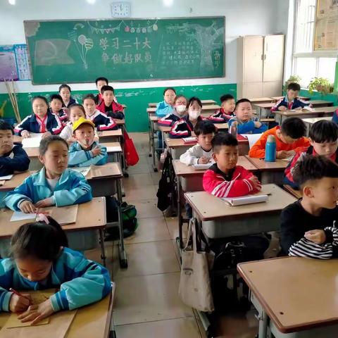 殷都区水冶镇南关小学【赵汝飞练字】硬笔书法社团活动(四)