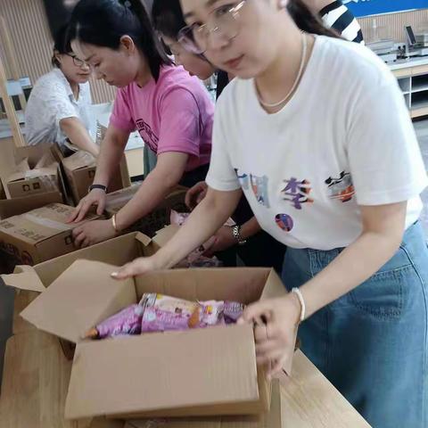 安徽分公司开展“斑斓夏日  赋能关爱”慰问活动