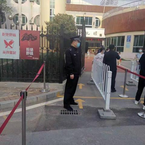 【“三下”聚民心】开元路派出所社区民警走进辖区幼儿园进行安全隐患排查。