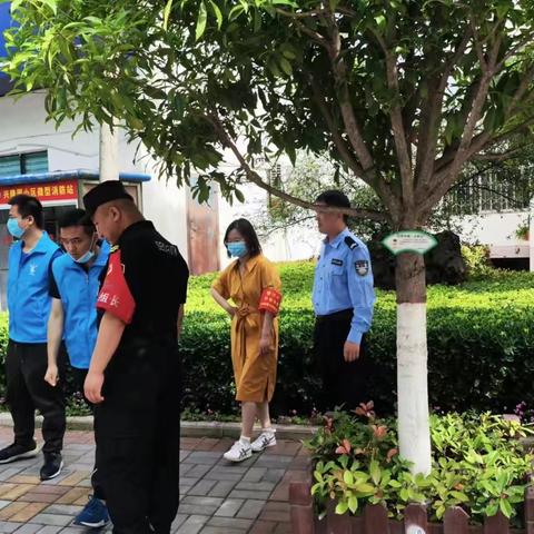 【“三下”聚民心】 开元路派出所联合兴隆园社区、宝石花物业及网格员对长庆兴隆园小区安全隐患进行一一排