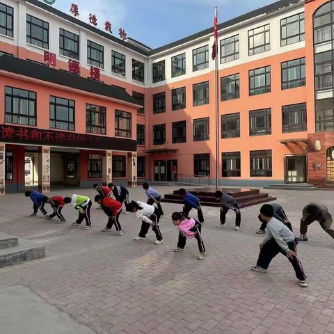 下堡小学街舞社团