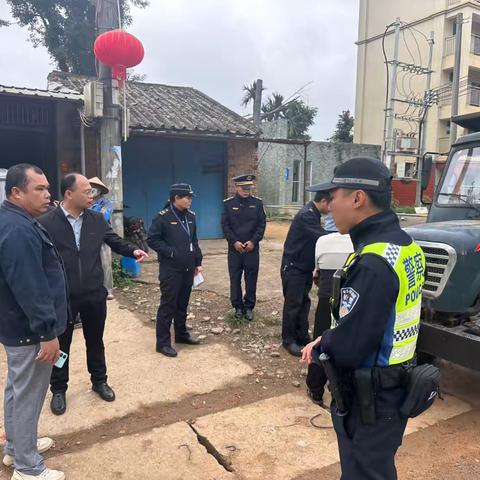 定安县开展农机“警农”联合执法行动