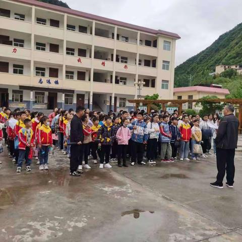 小岭镇九年制学校研学旅行活动——秦岭行一实践教育基地