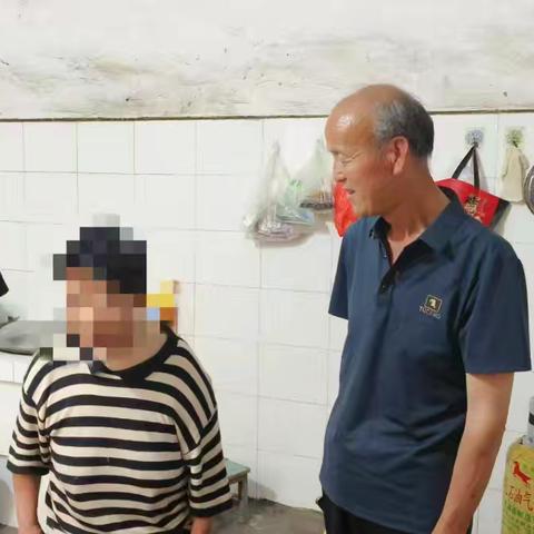 入户走访常态化 网格服务暖民心