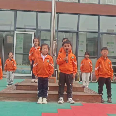 红红国旗，冉冉升起——柏庄镇中心幼儿园实验二班升旗仪式