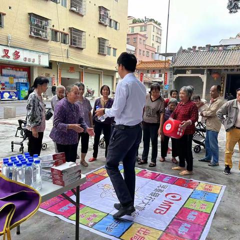 民泰银行江高支行开展防范电信诈骗宣传