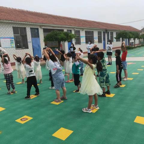 郭家屯镇葫芦寺幼儿园大二班🌸（好玩的绳子）