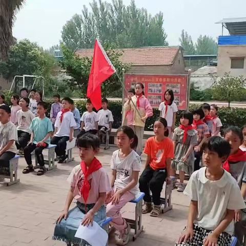 2024年南曹乡砖楼小学少先队入队仪式