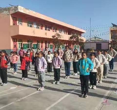 【双减进行时】古风古韵的团扇舞——孟岗小学舞蹈社团之“团扇舞”