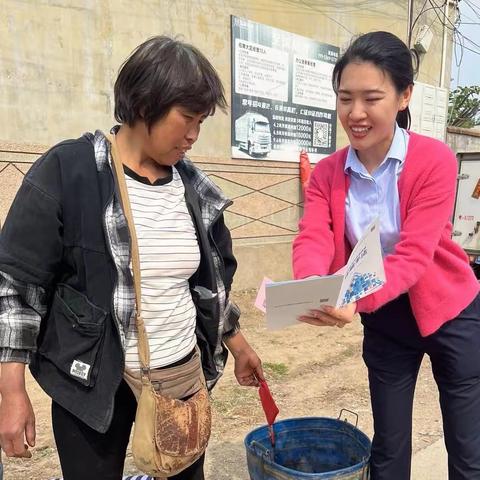 东营银行安丘支行开展金融消保在身边，保障权益防风险“进乡村”宣传活动￼